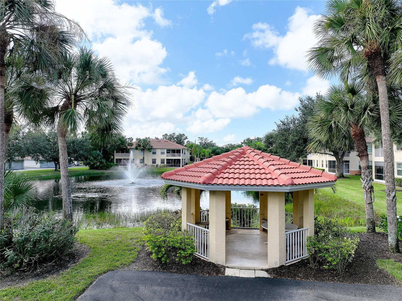 703 CASA DEL LAGO WAY #703 — photo 43