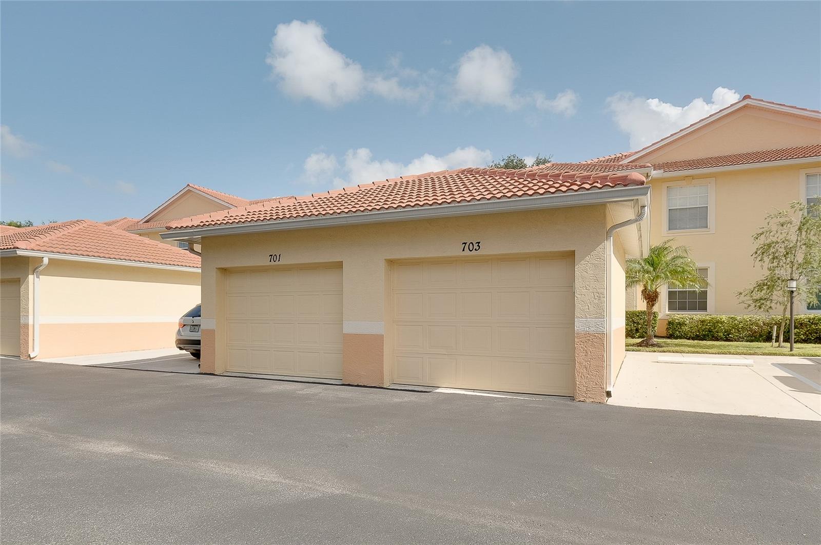 703 CASA DEL LAGO WAY #703 — photo 48