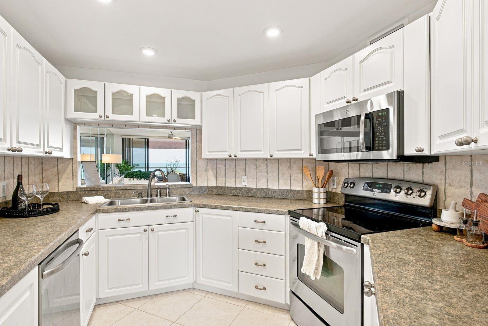 1310 GULF BLVD #4D — photo 15