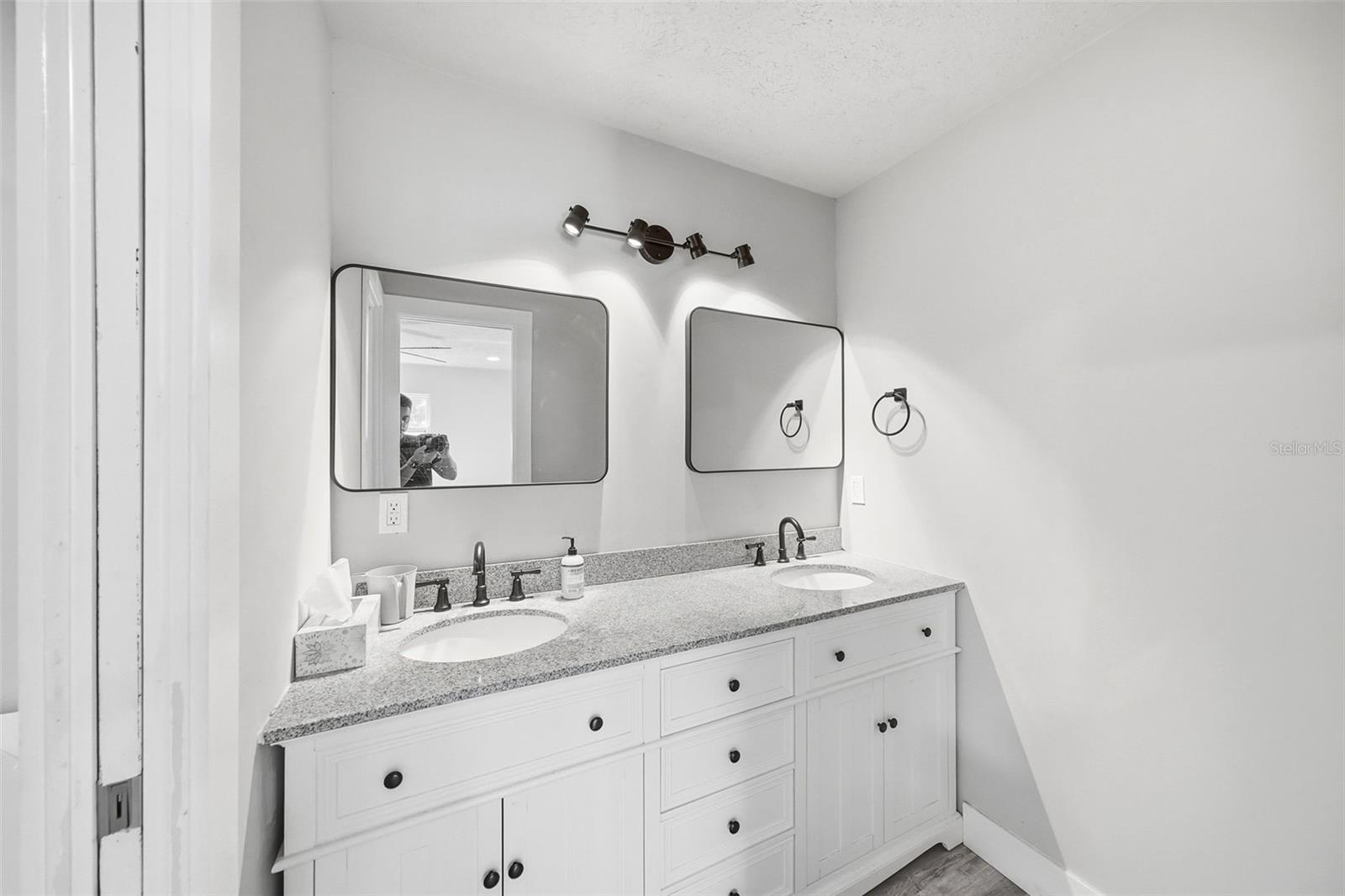 13536 LAKE MAGDALENE DR — photo 38