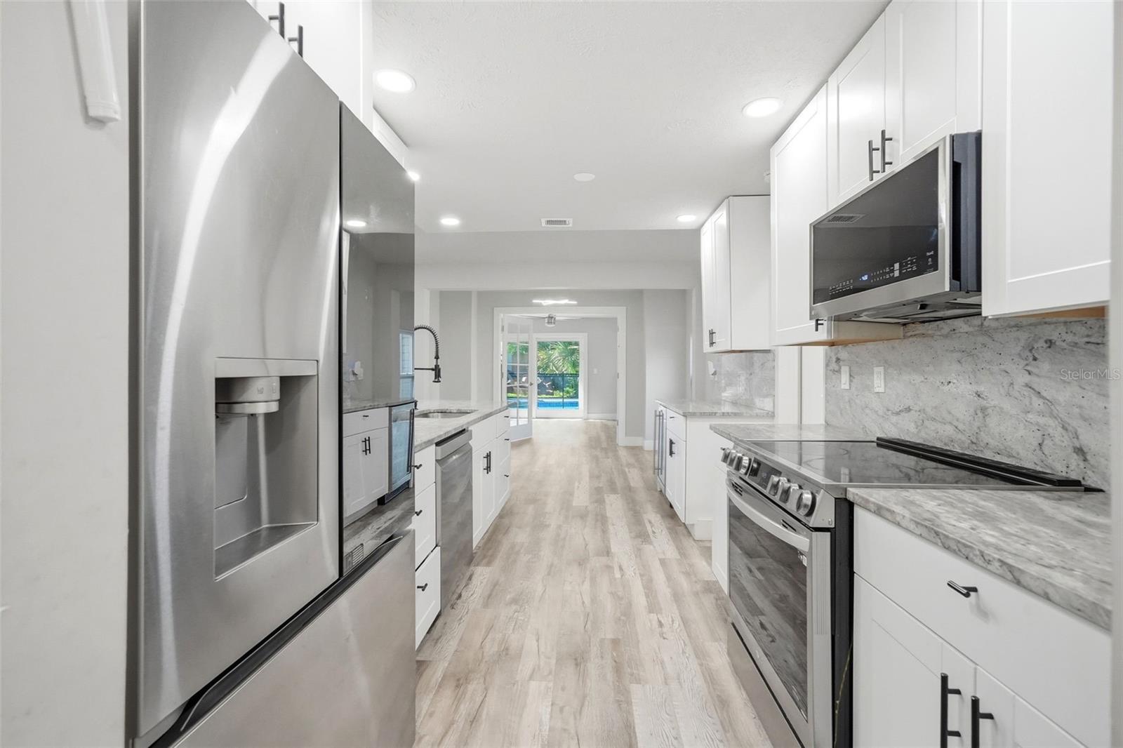 13536 LAKE MAGDALENE DR — photo 9