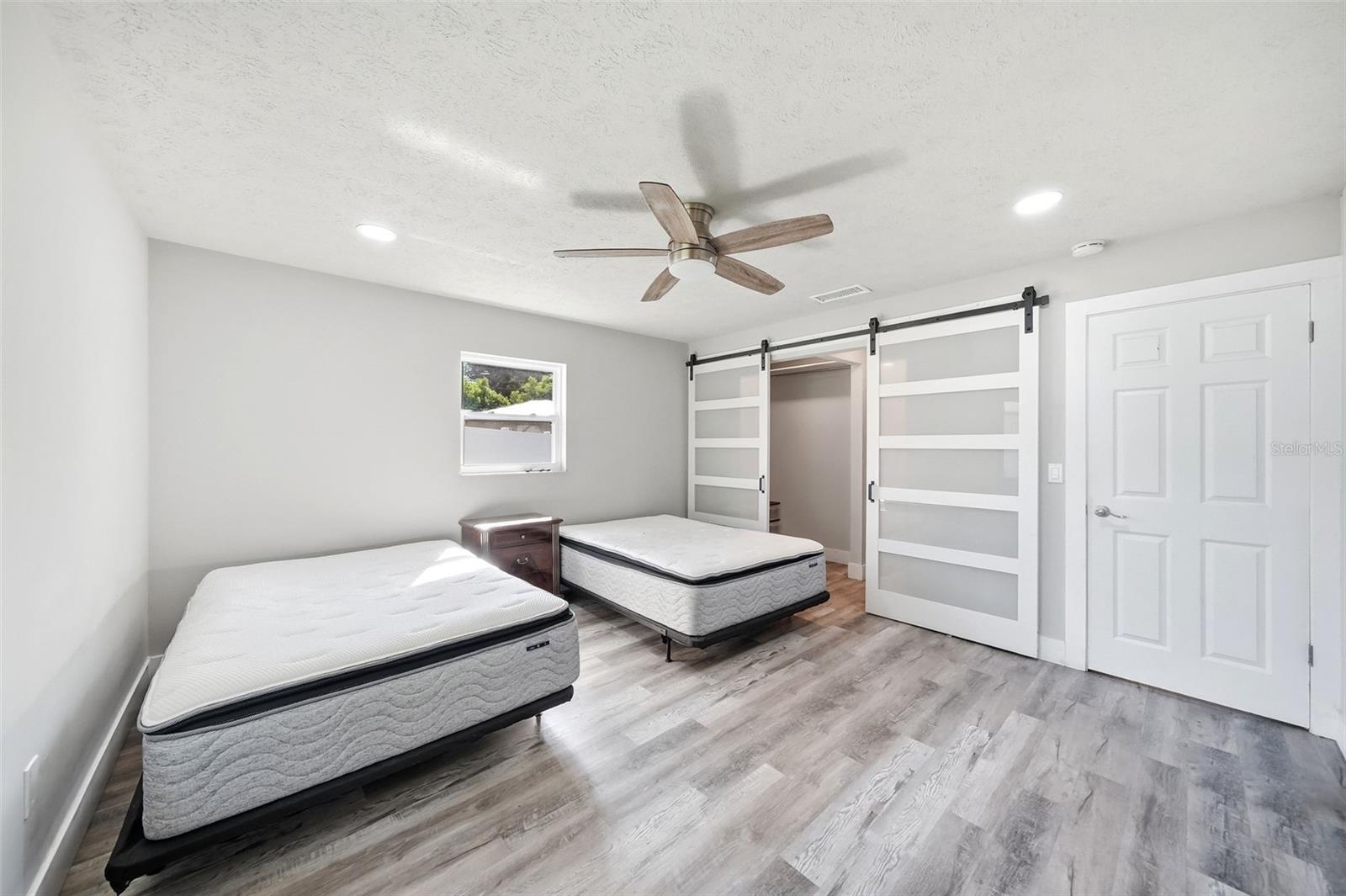 13536 LAKE MAGDALENE DR — photo 36