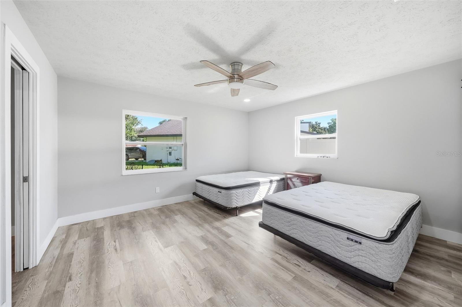 13536 LAKE MAGDALENE DR — photo 35
