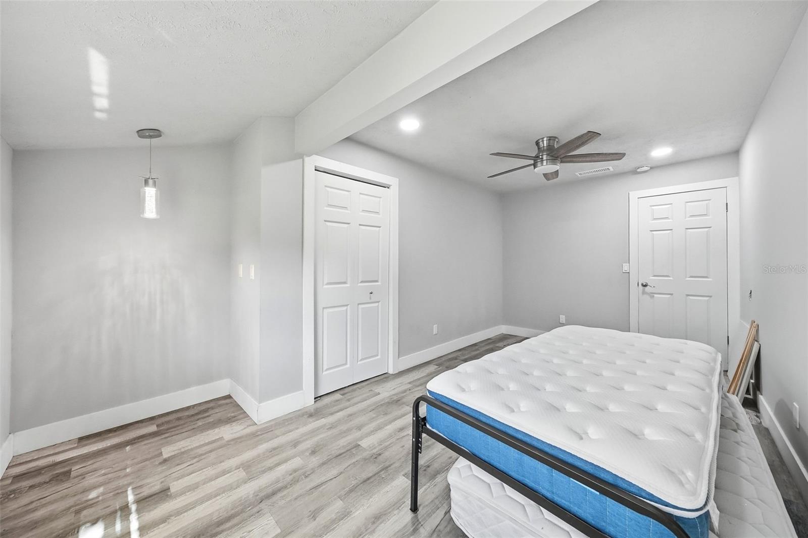 13536 LAKE MAGDALENE DR — photo 33