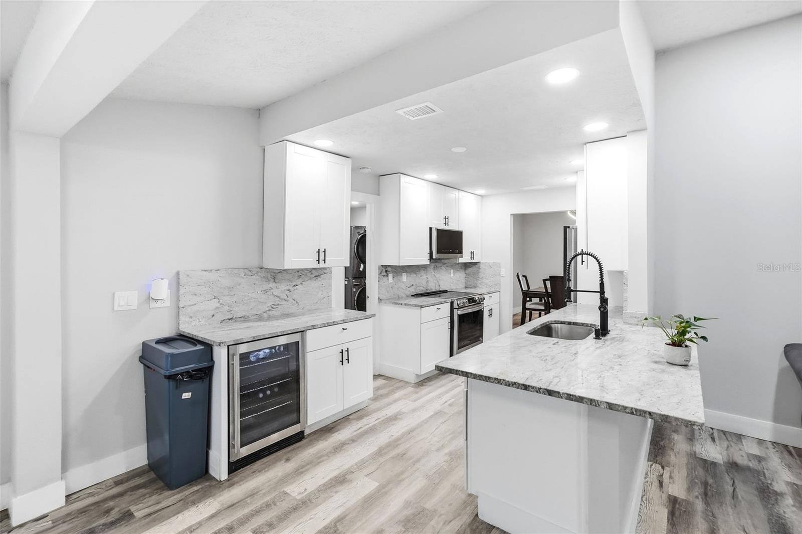 13536 LAKE MAGDALENE DR — photo 6