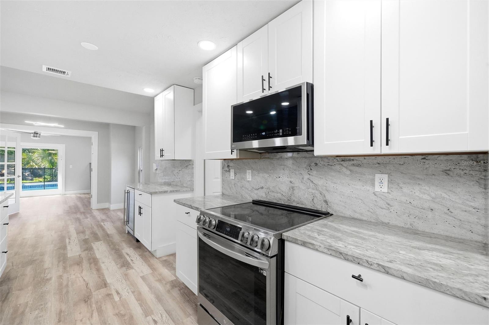 13536 LAKE MAGDALENE DR — photo 8