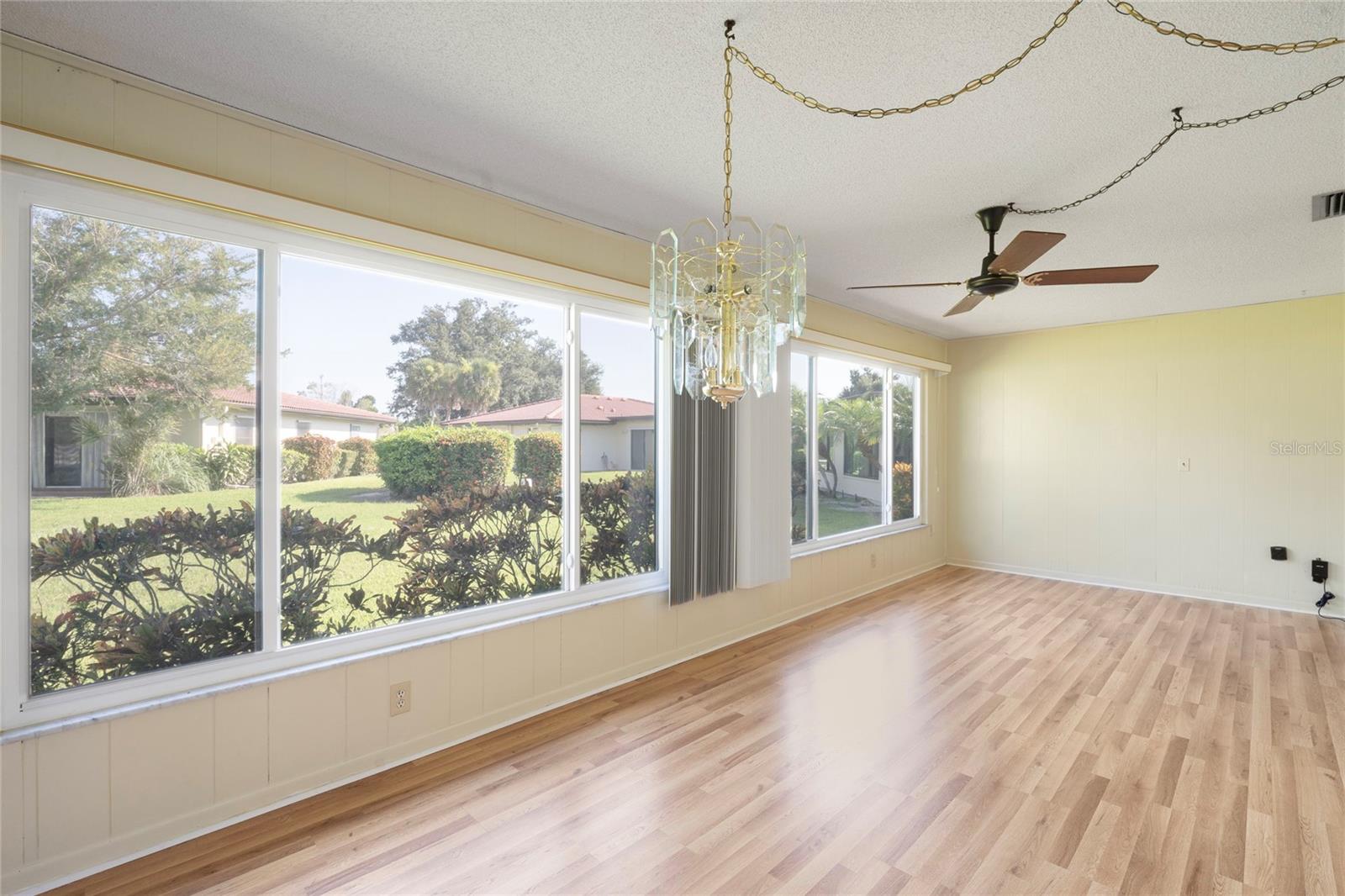 883 SHAMROCK BLVD #9 — photo 19