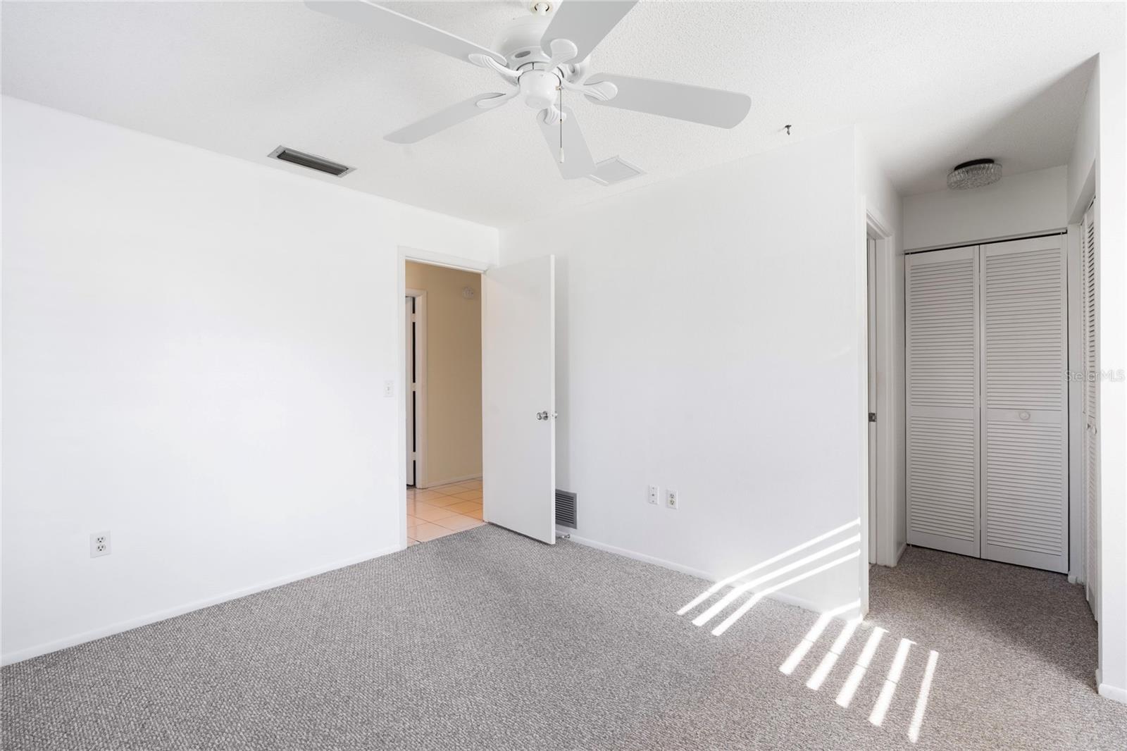 883 SHAMROCK BLVD #9 — photo 25