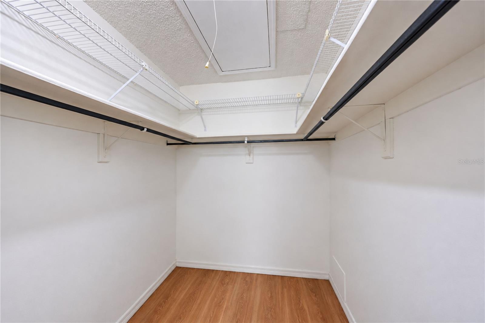 9406 ANDOVER CIR — photo 30