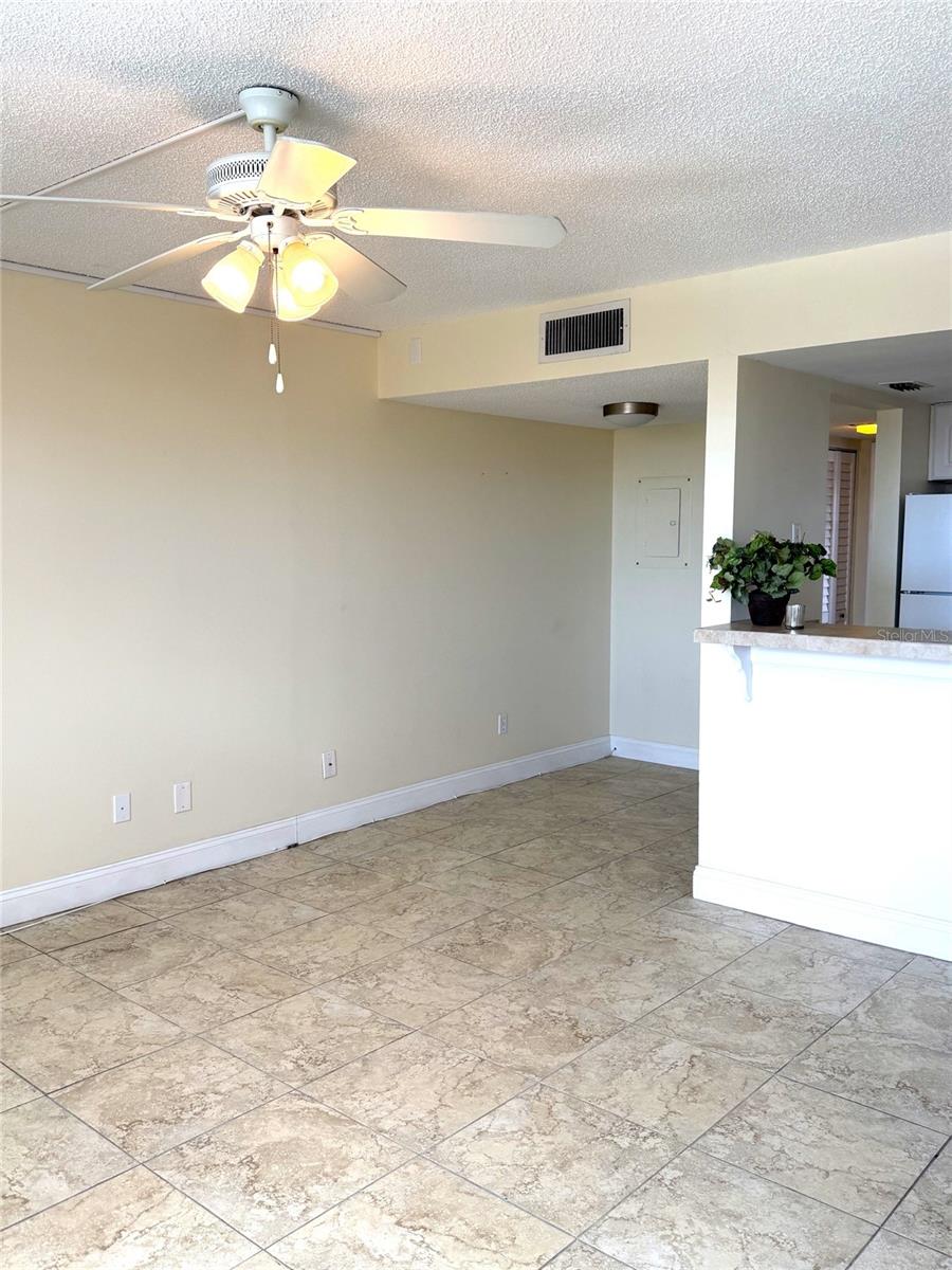 7665 SUN ISLAND DR S #409 — photo 9