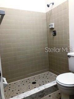 7702 WILLOW PARK DR — photo 4