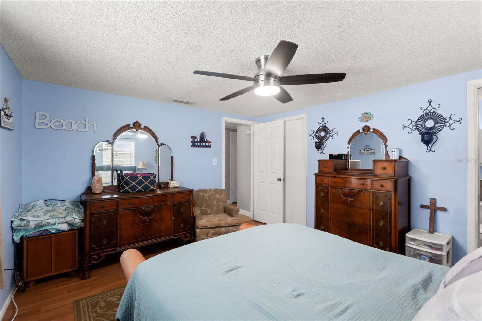 9135 HERMITAGE LN — photo 19