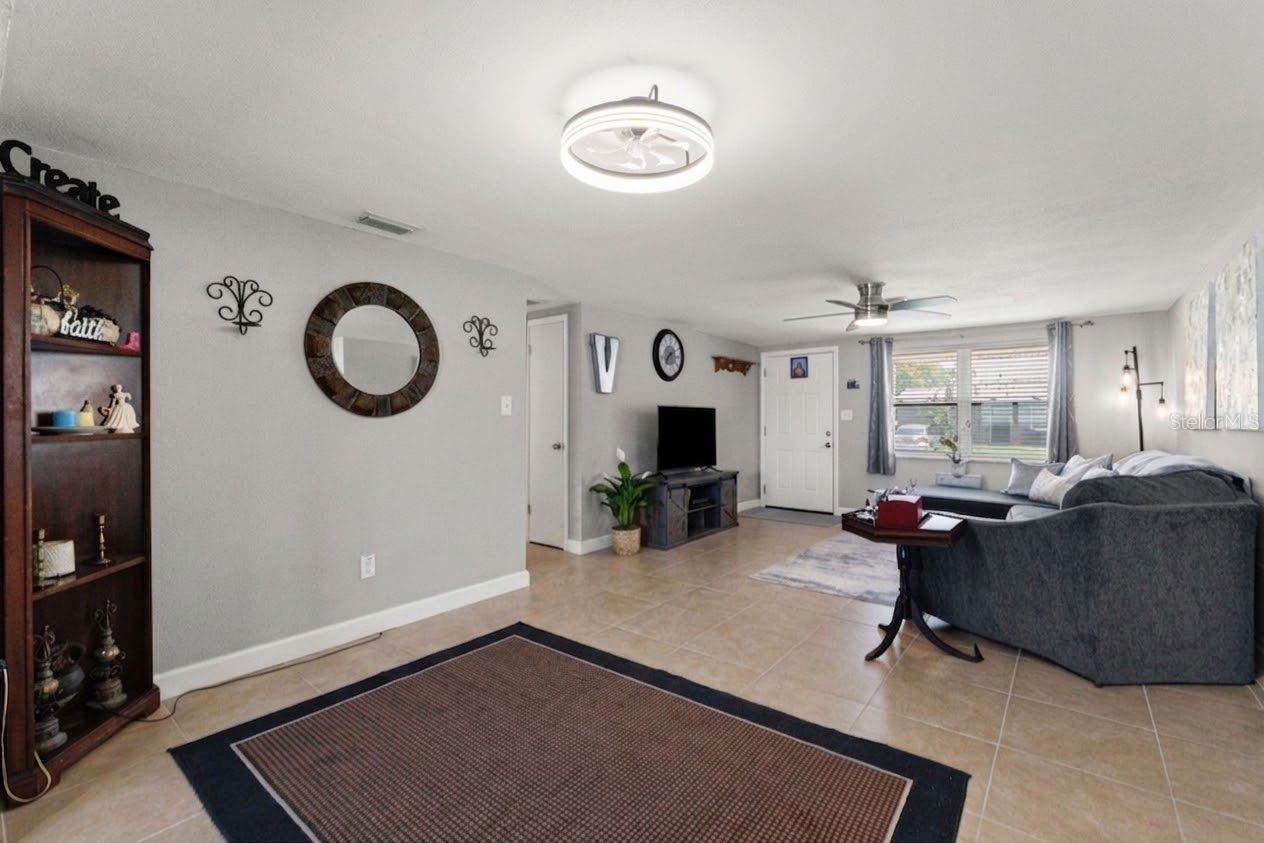 9135 HERMITAGE LN — photo 6