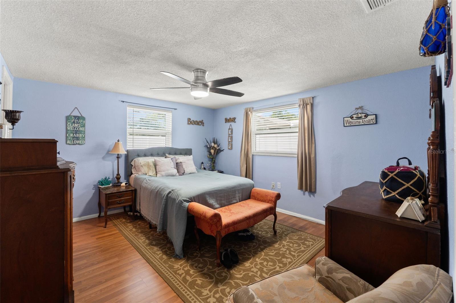 9135 HERMITAGE LN — photo 17