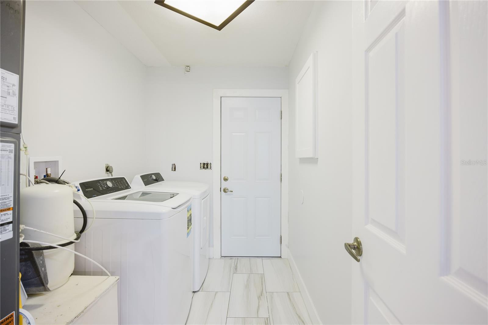 625 E BAFFIN DR — photo 26