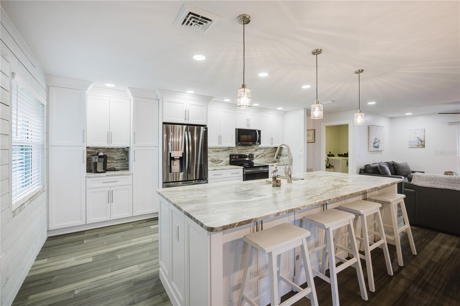 625 E BAFFIN DR — photo 9