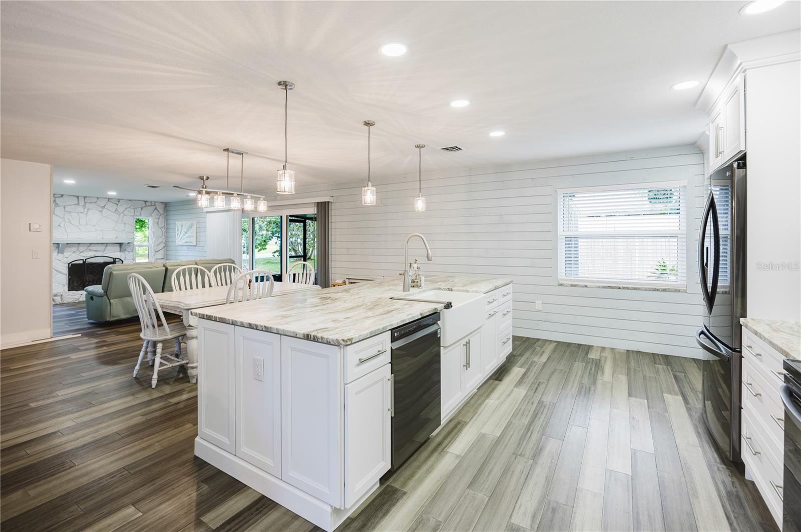 625 E BAFFIN DR — photo 8