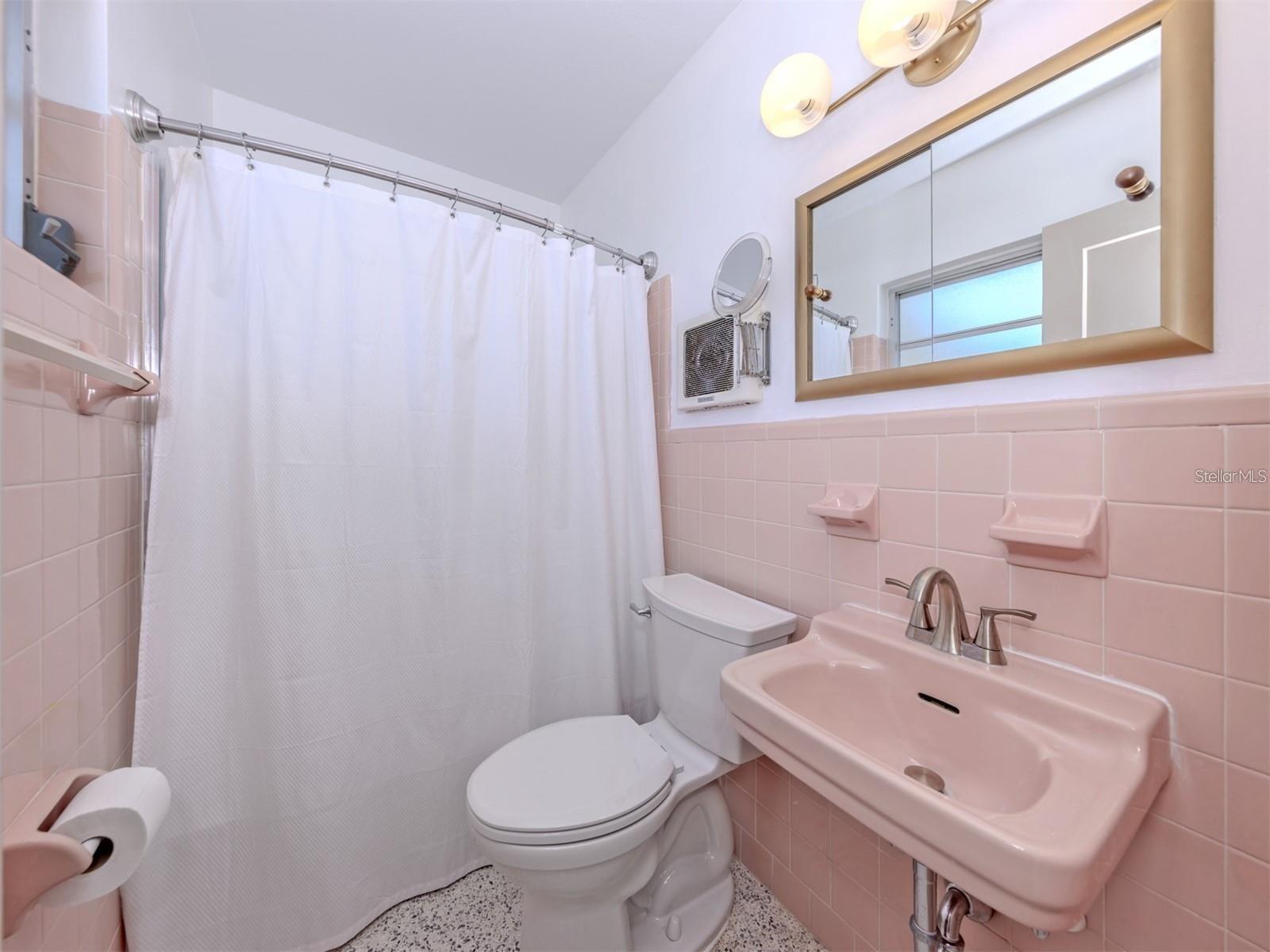 317 HILLVIEW RD — photo 23
