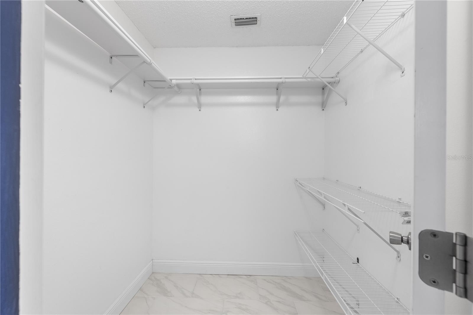 9331 PONTIAC DR — photo 36
