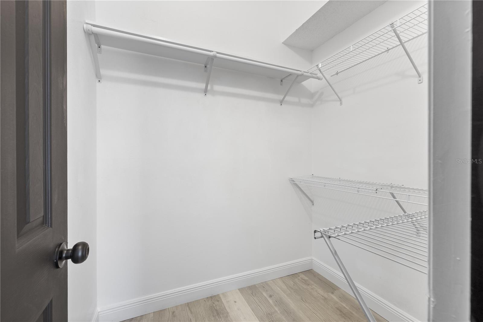 9331 PONTIAC DR — photo 43