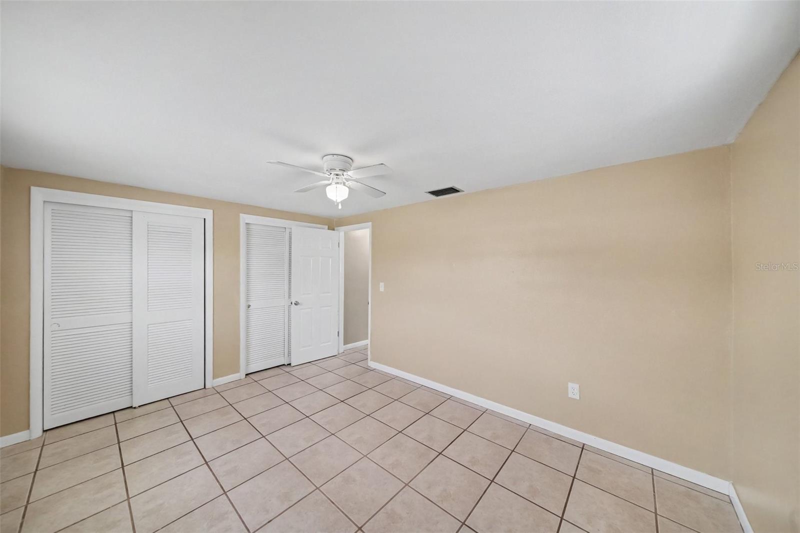 3421 ROCK ROYAL DR — photo 15