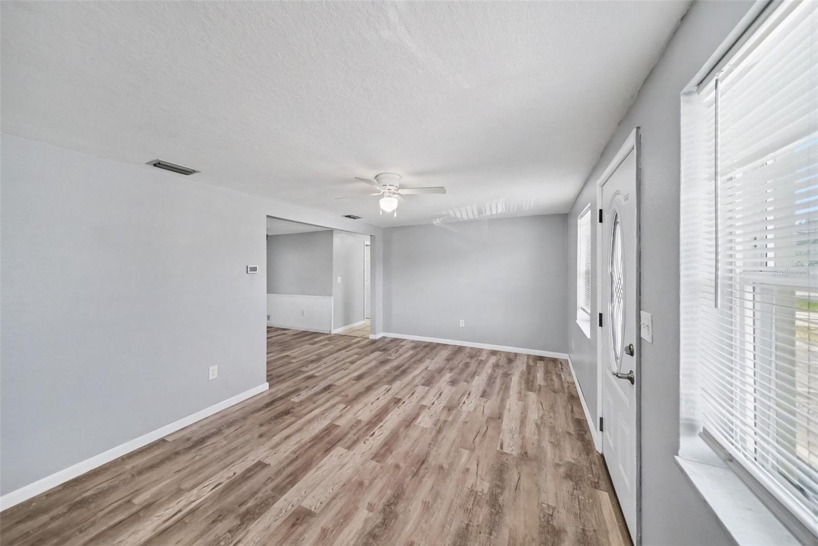 3421 ROCK ROYAL DR — photo 6