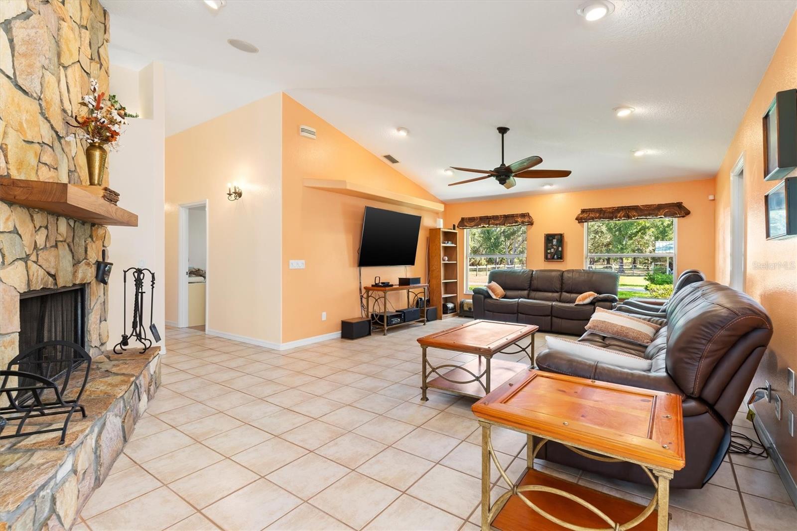 Home in NORTH PORT — photo 14