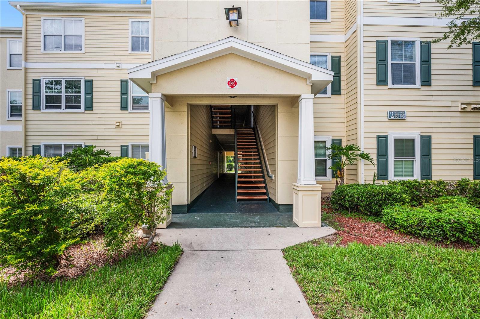18525 BRIDLE CLUB DR #18525 — photo 33