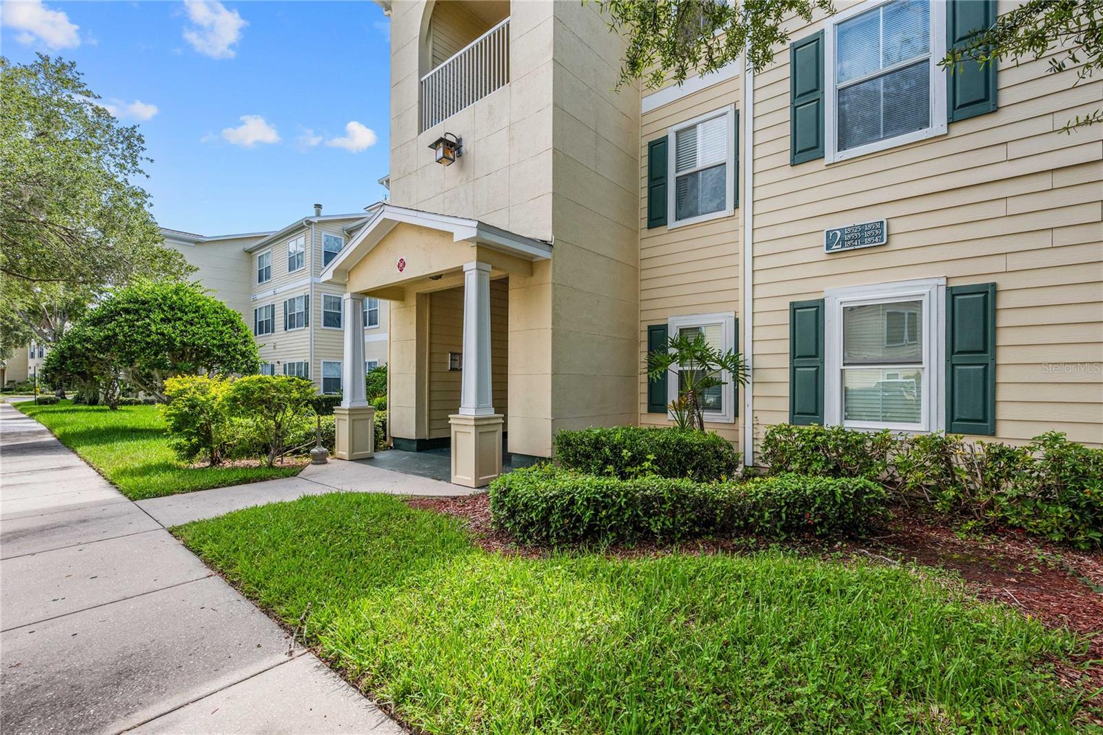 18525 BRIDLE CLUB DR #18525 — photo 32