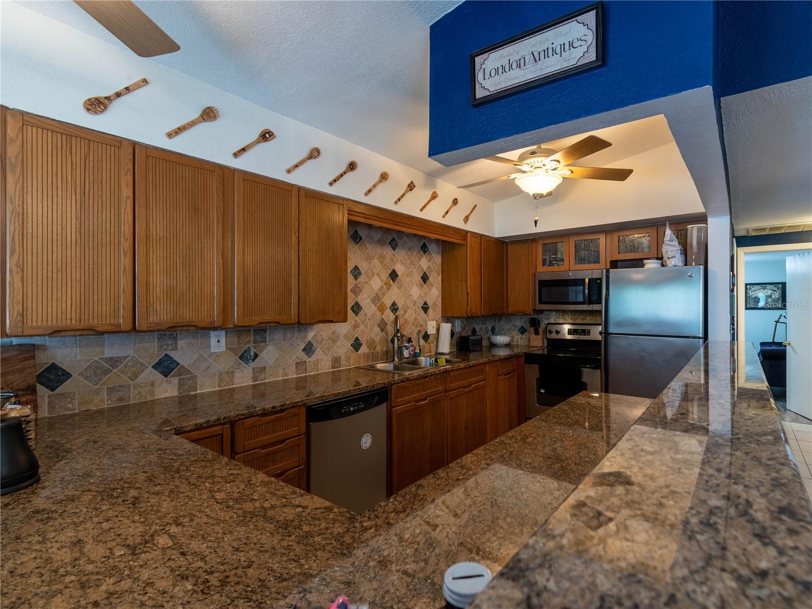608 PENT ST — photo 7