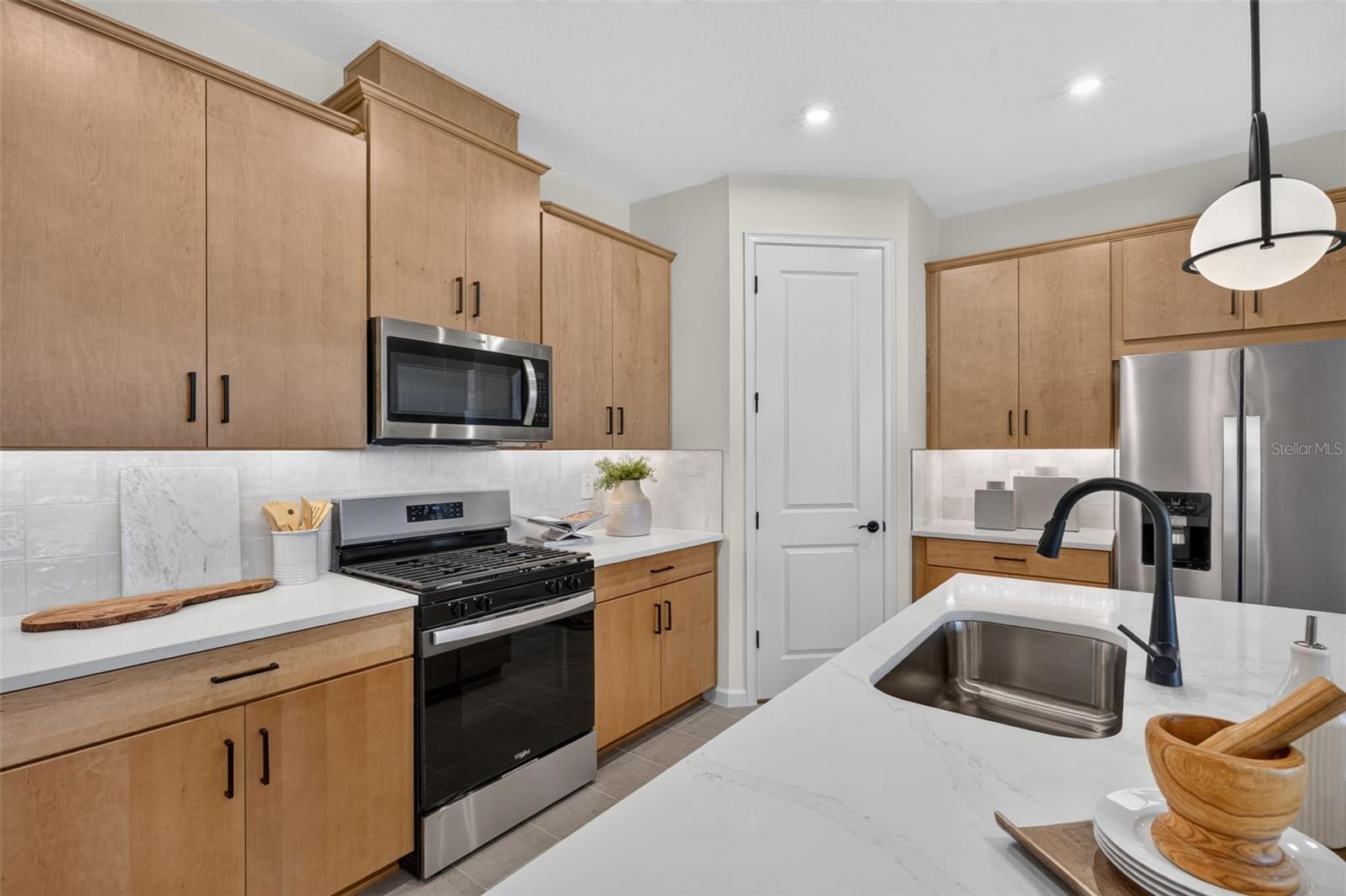 34902 FLOWER PATCH DR — photo 4