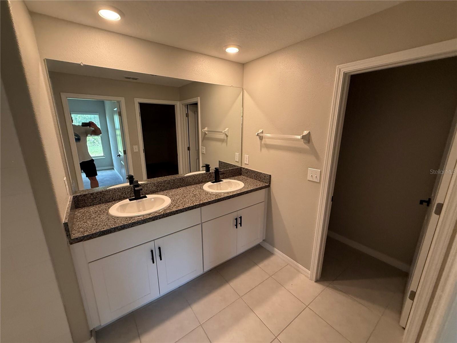 15516 MILLER CREEK DR — photo 15