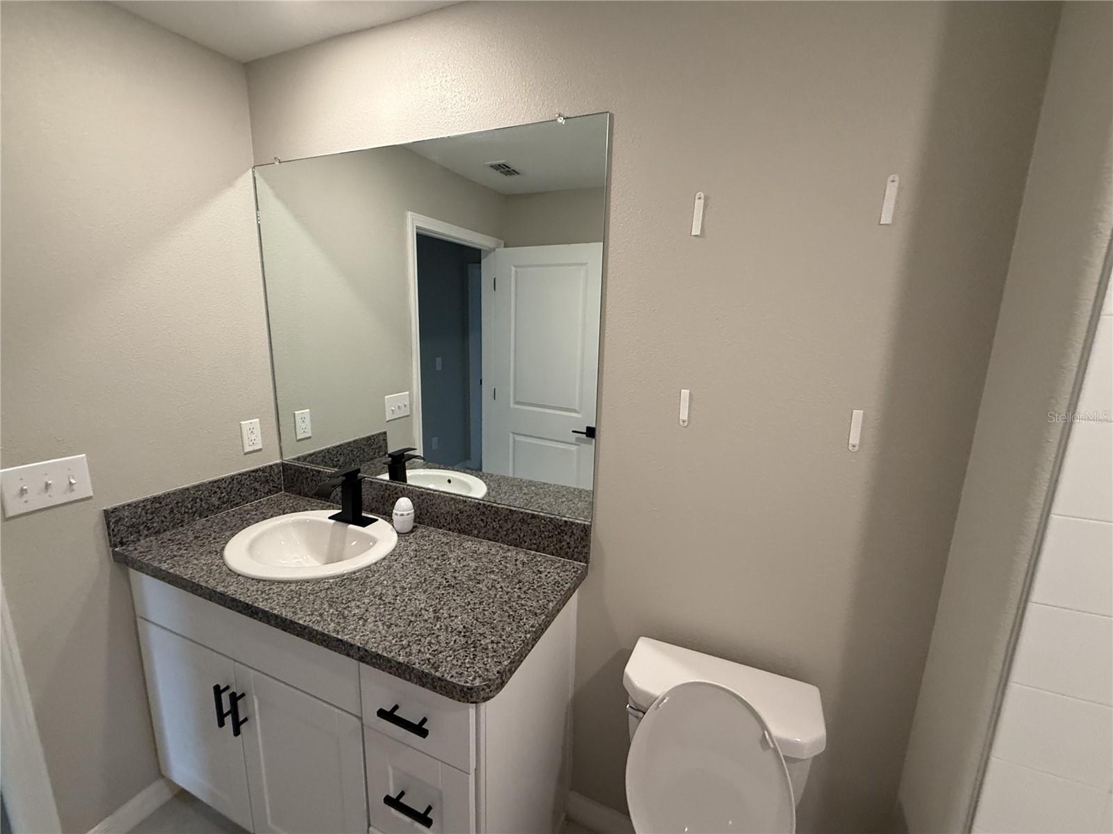 15516 MILLER CREEK DR — photo 11