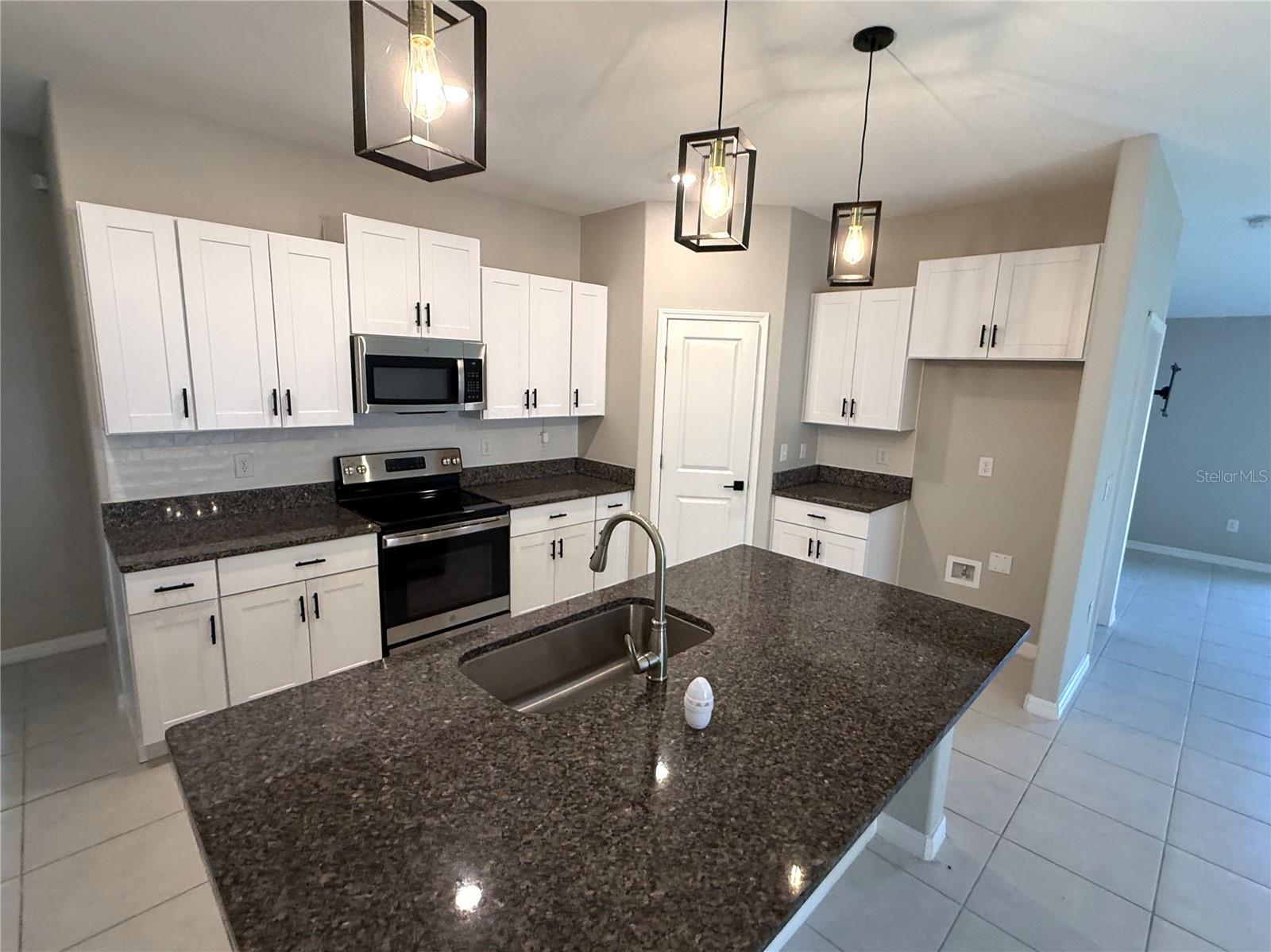 15516 MILLER CREEK DR — photo 5