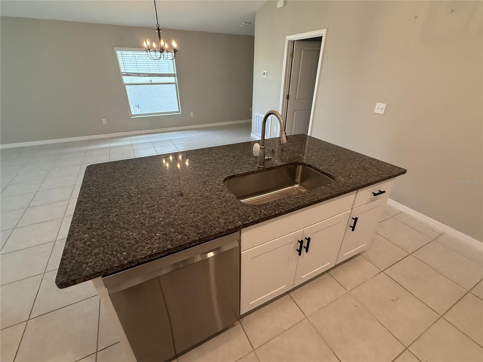 15516 MILLER CREEK DR — photo 8