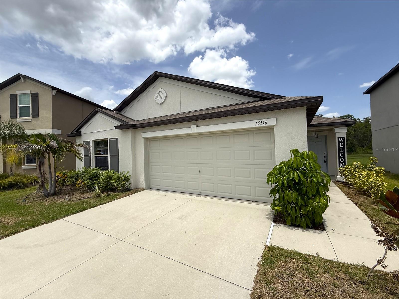 15516 MILLER CREEK DR — photo 2