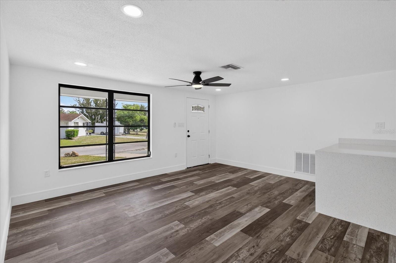 7731 BRACKEN DR — photo 10