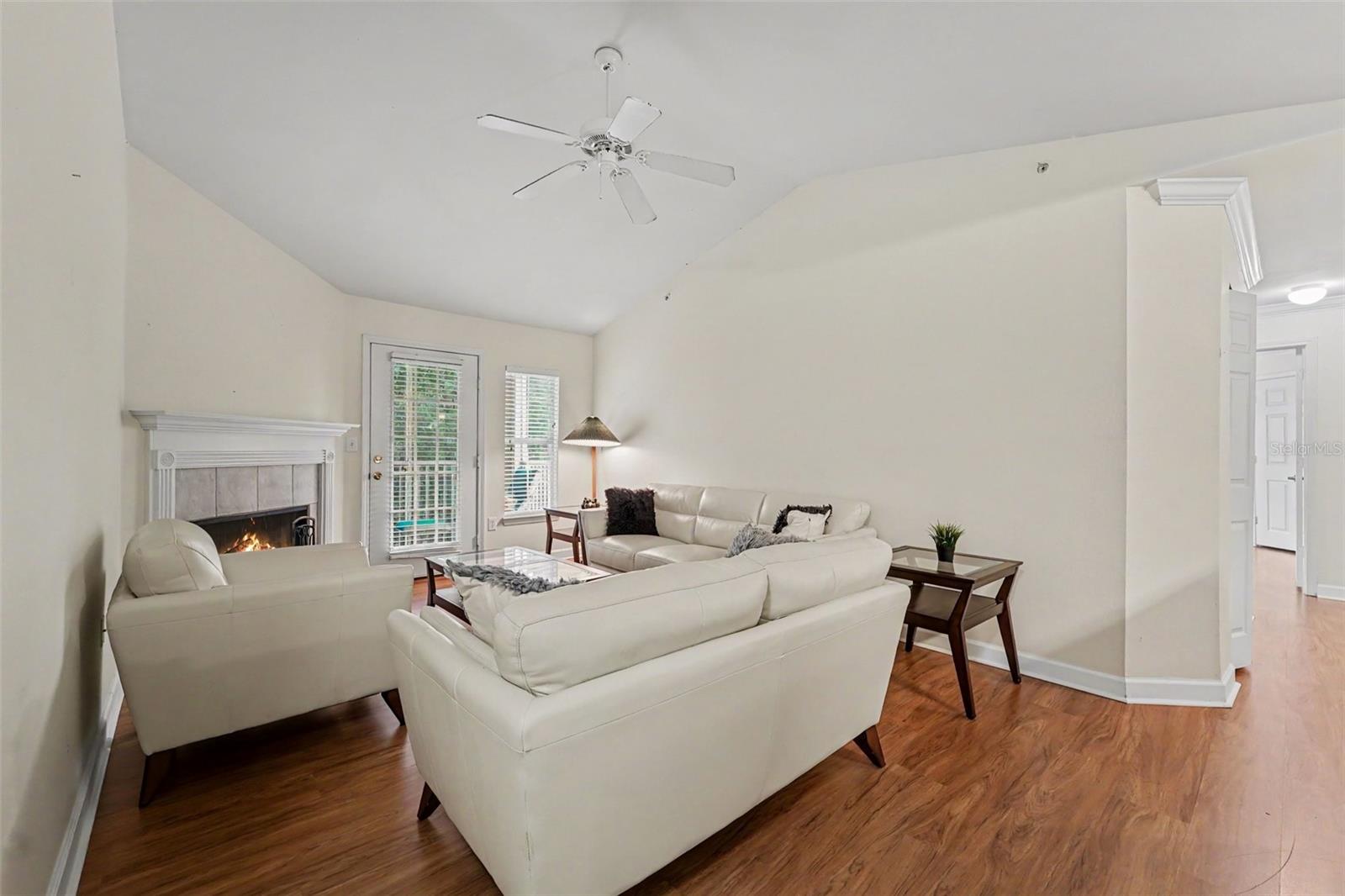 18193 STERLING GATE CIR — photo 4