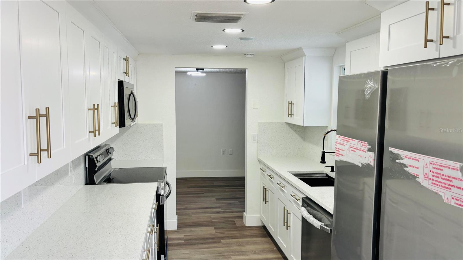 1346 CHANCELLOR DR — photo 5
