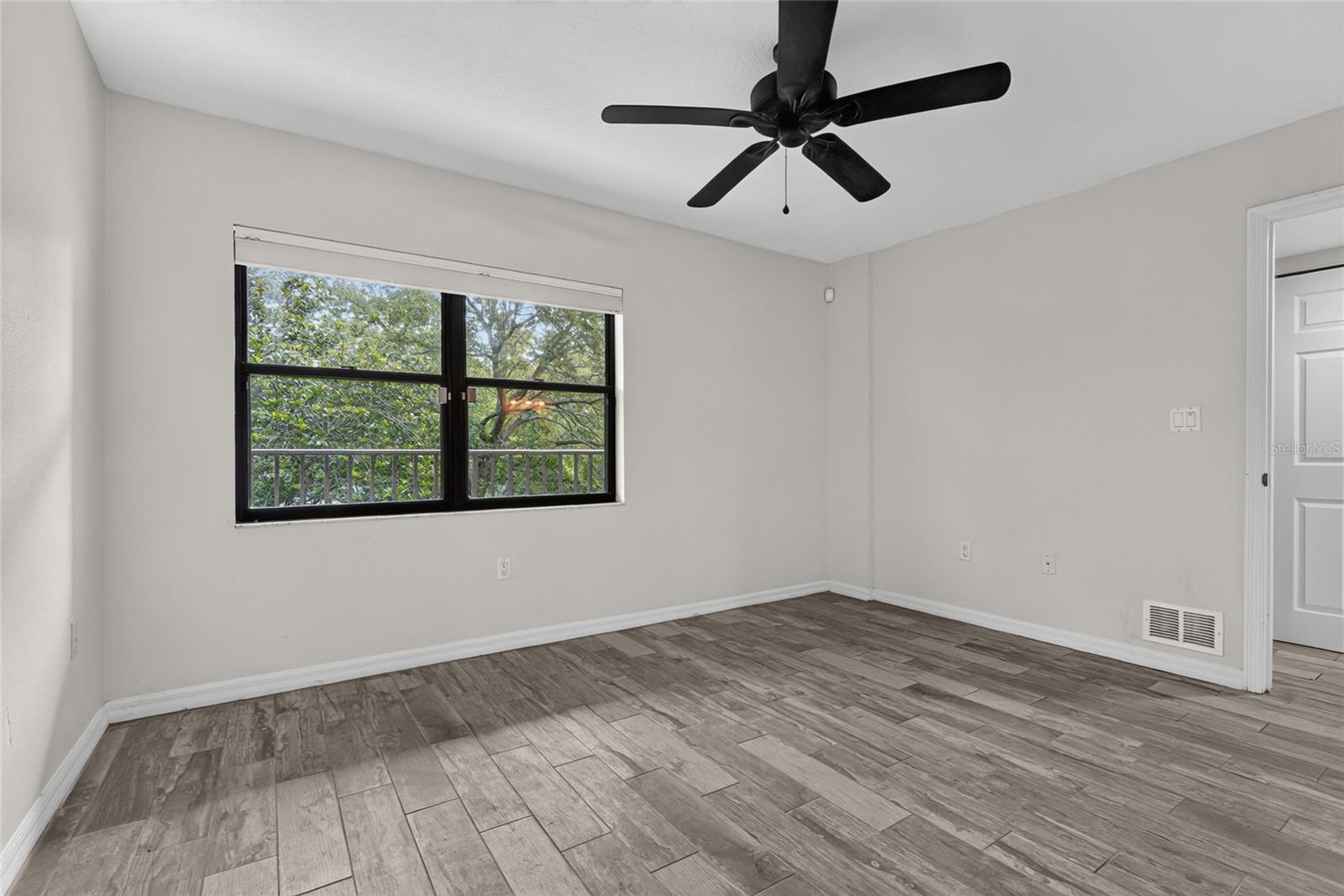 204 3RD ST W #103 — photo 32