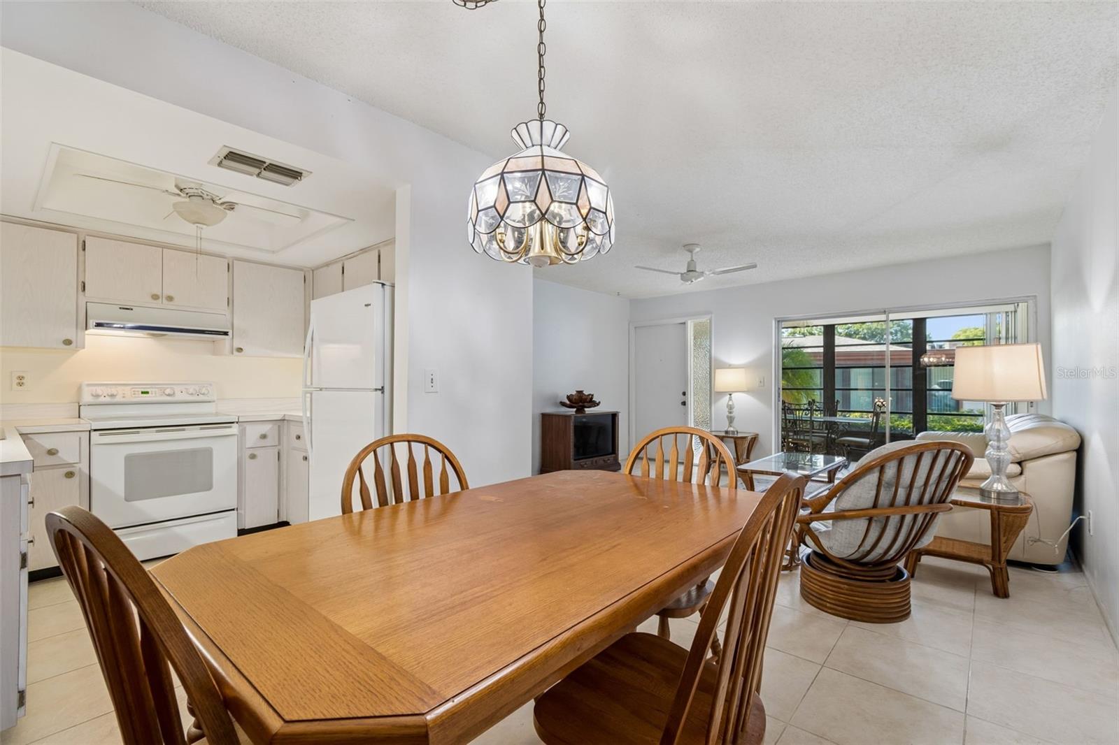 2150 SHELLY DR #B — photo 9