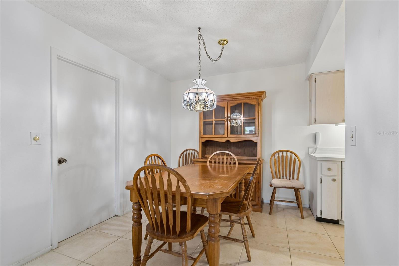 2150 SHELLY DR #B — photo 8