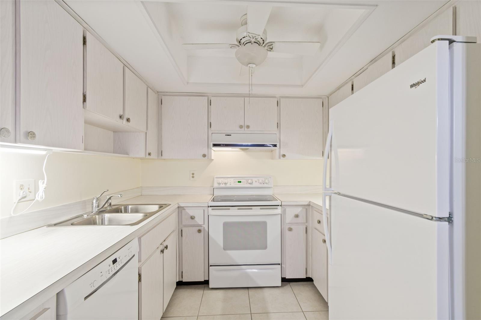 2150 SHELLY DR #B — photo 11