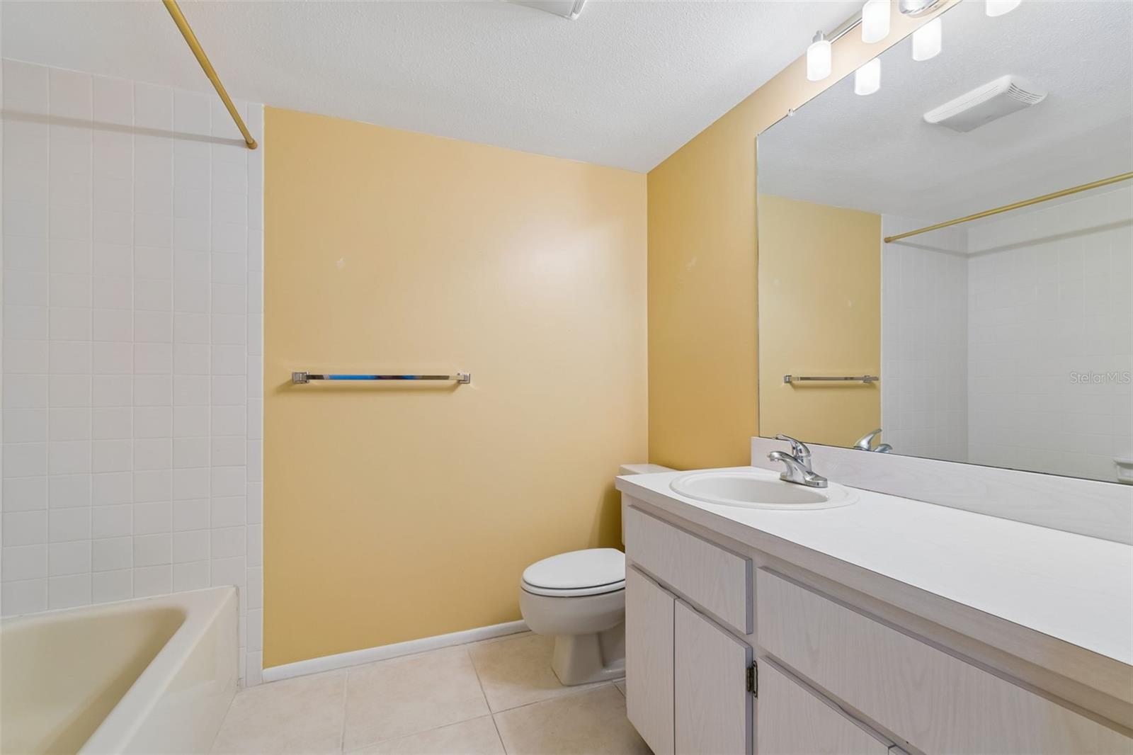 2150 SHELLY DR #B — photo 19