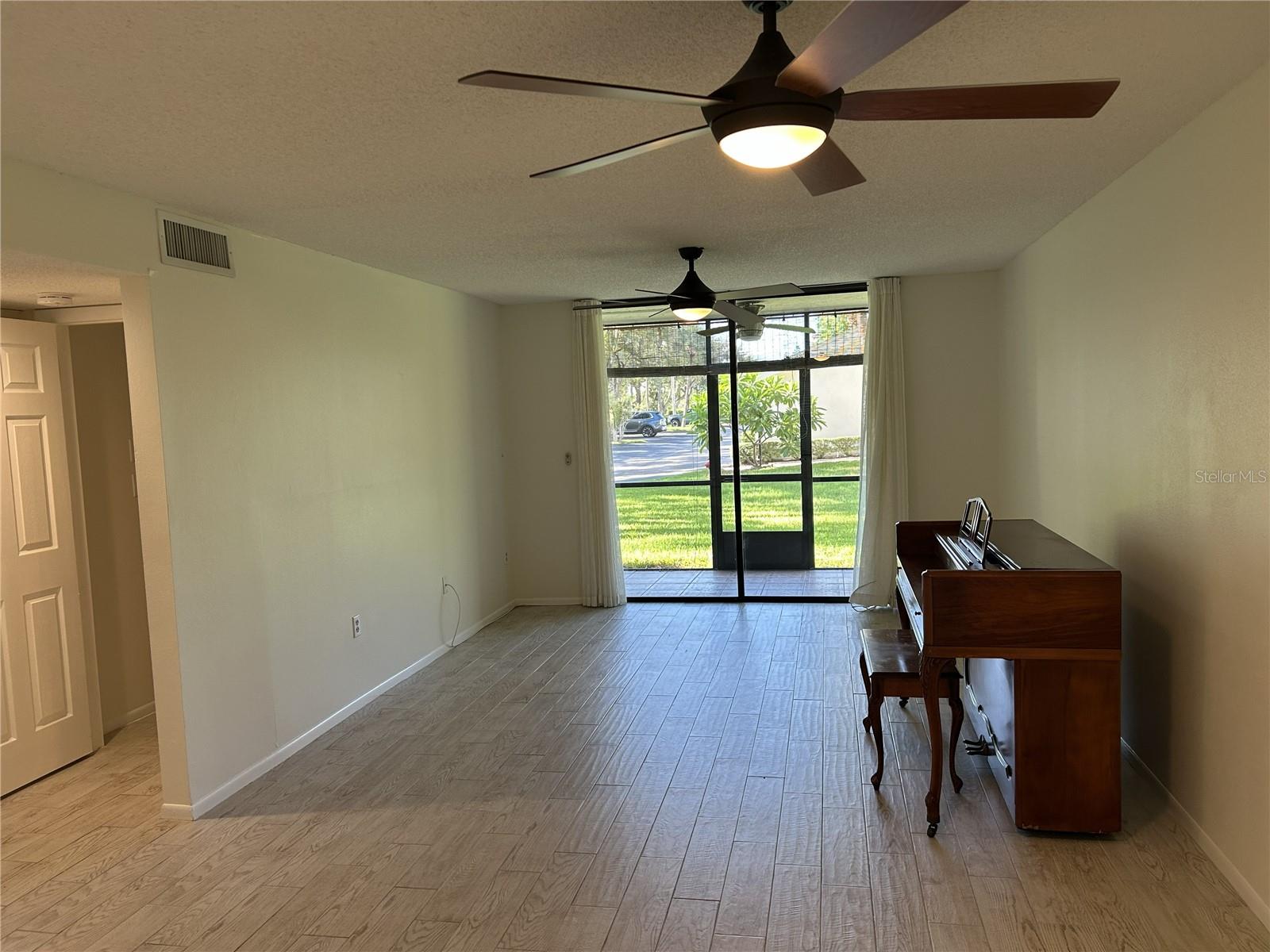1316 PASADENA AVE S #102 — photo 12
