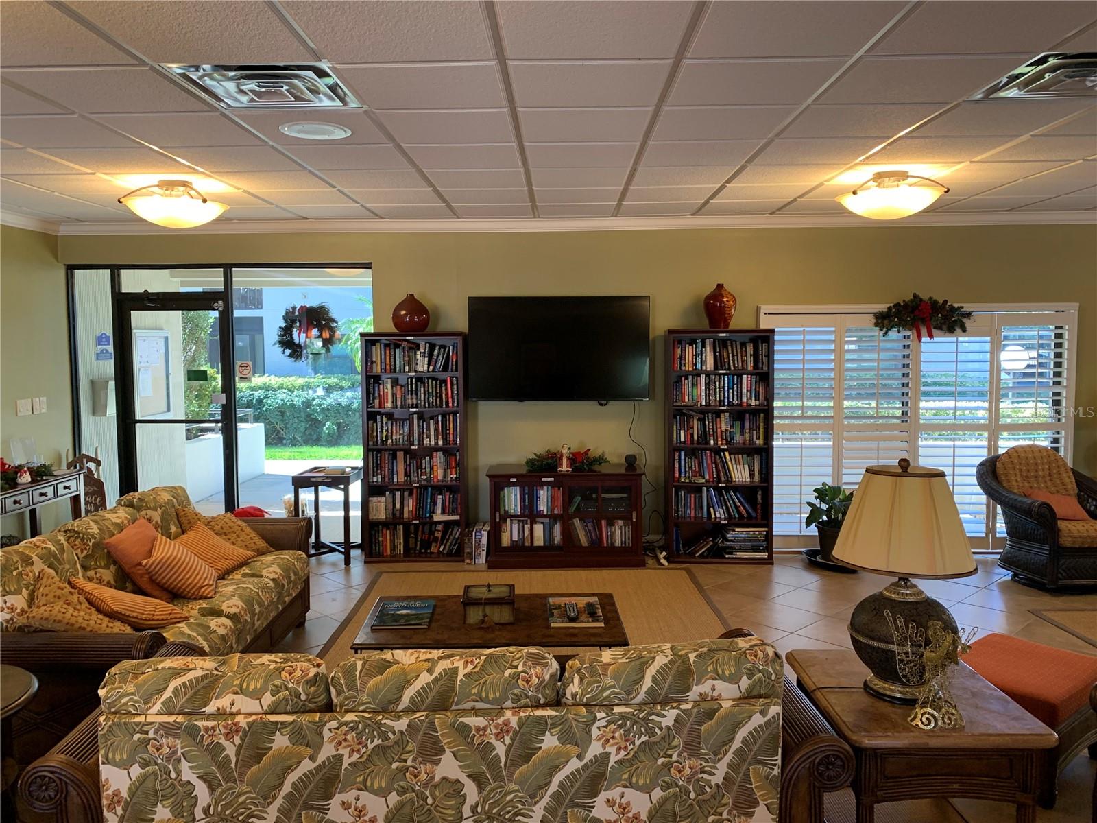 1316 PASADENA AVE S #102 — photo 44