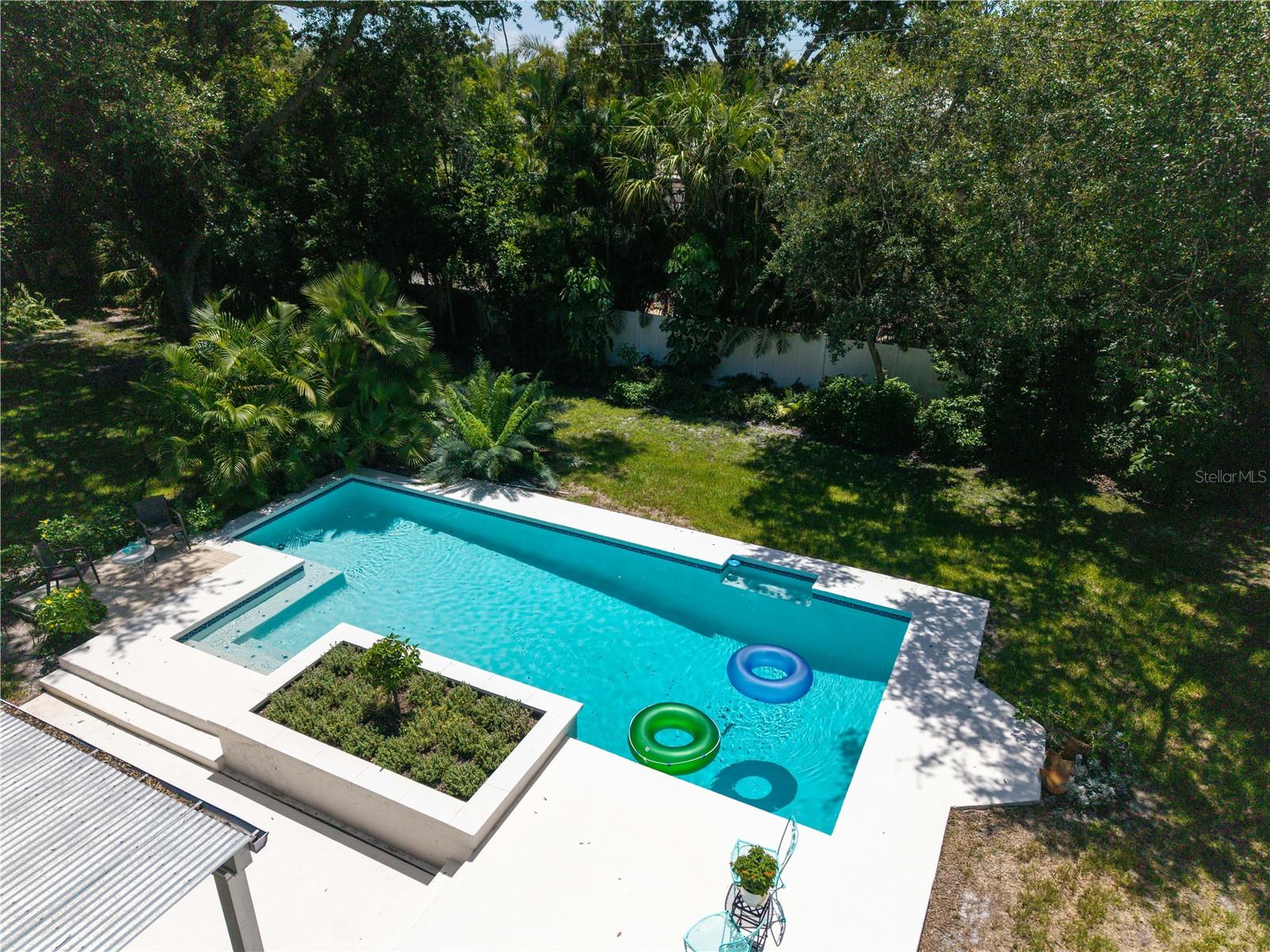 1722 NORTH DR — photo 36