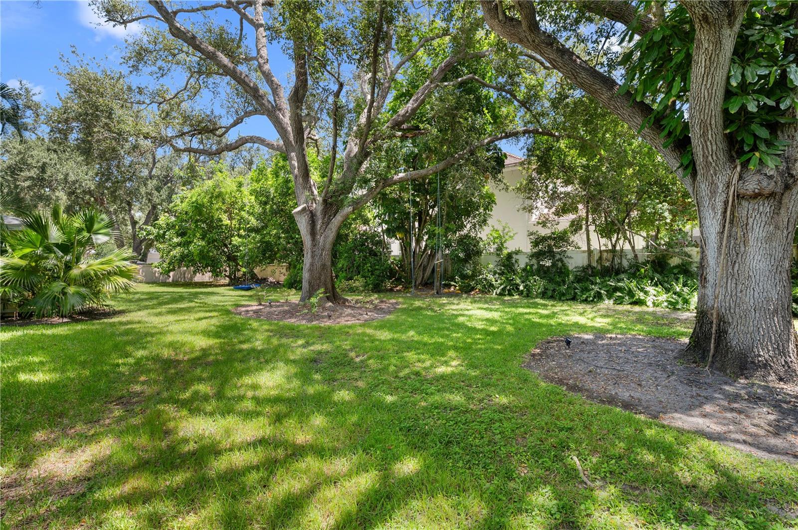 1722 NORTH DR — photo 33
