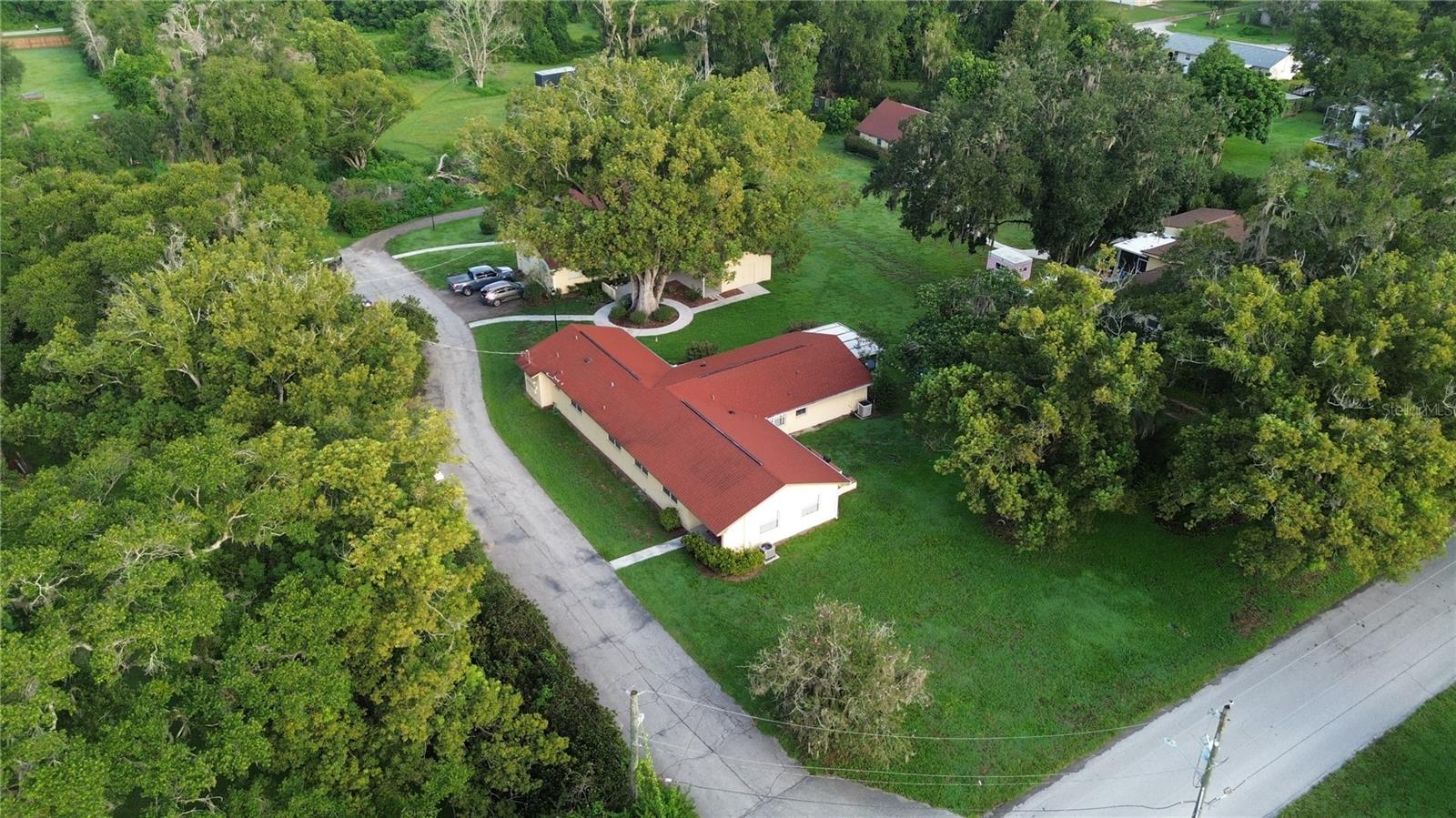 37701 CAMPHOR DR — photo 11