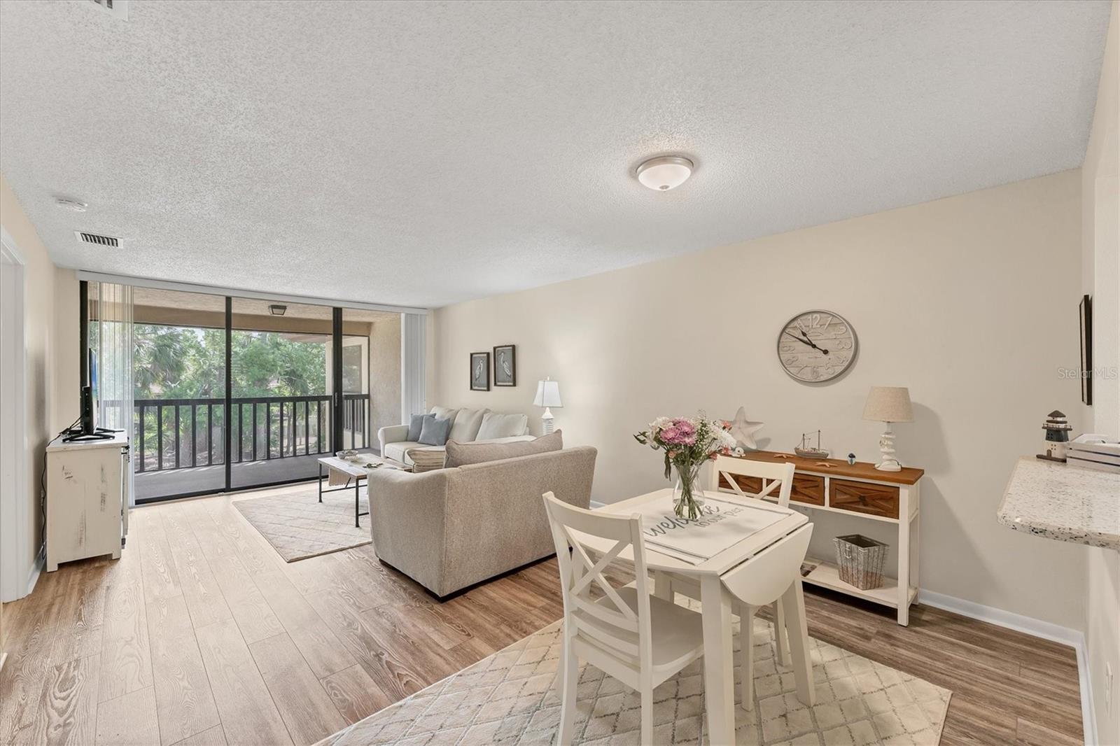 5264 LAKE VILLAGE DR #48 — photo 2